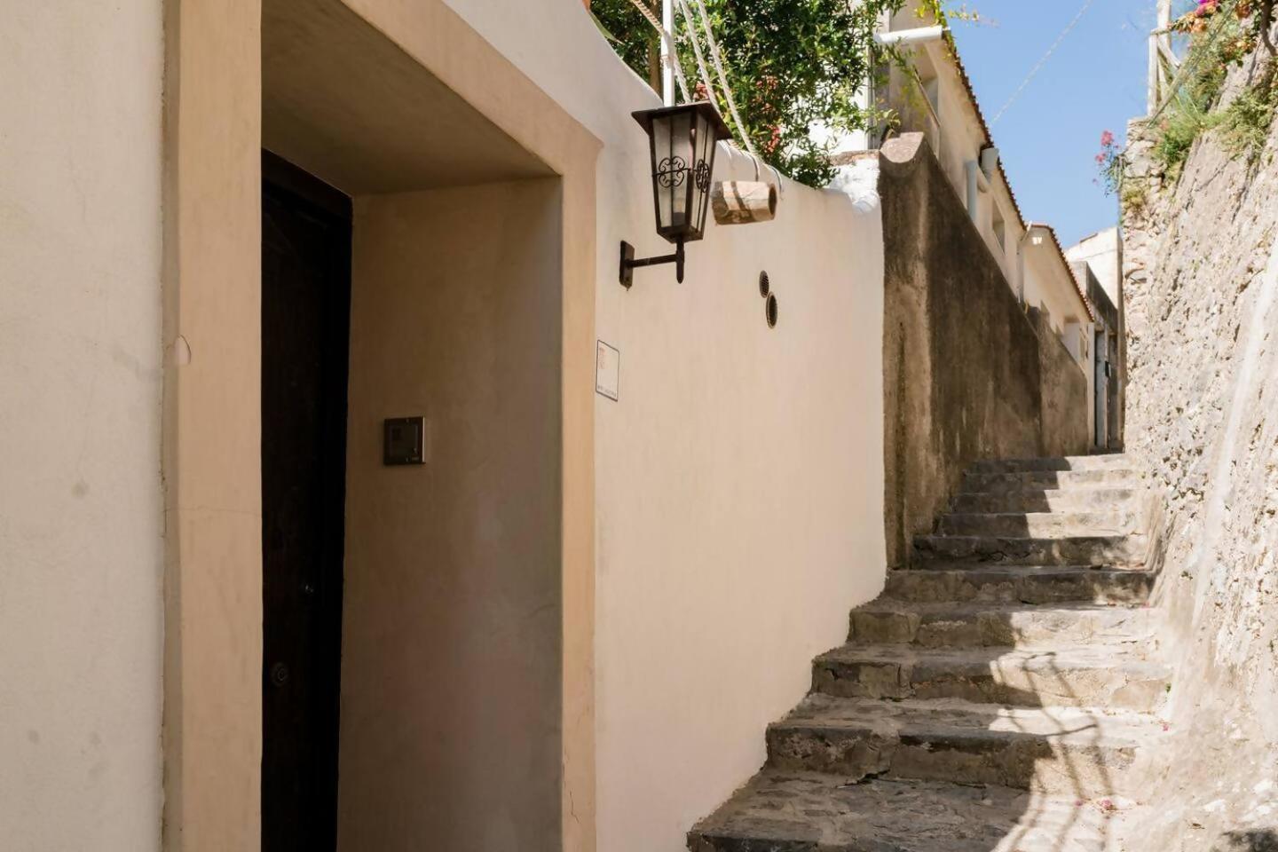 Perla Nel Blu Villa Affacciata Sul Mare Конка-дей-Марини Экстерьер фото