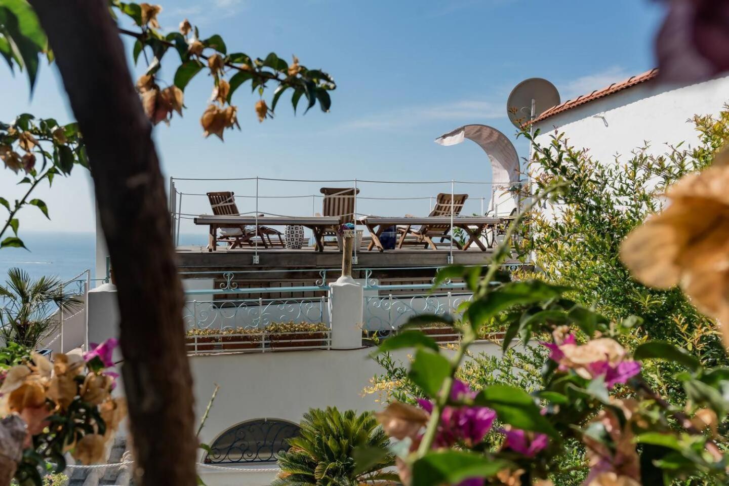 Perla Nel Blu Villa Affacciata Sul Mare Конка-дей-Марини Экстерьер фото